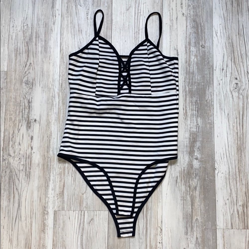 💜Striped body suit